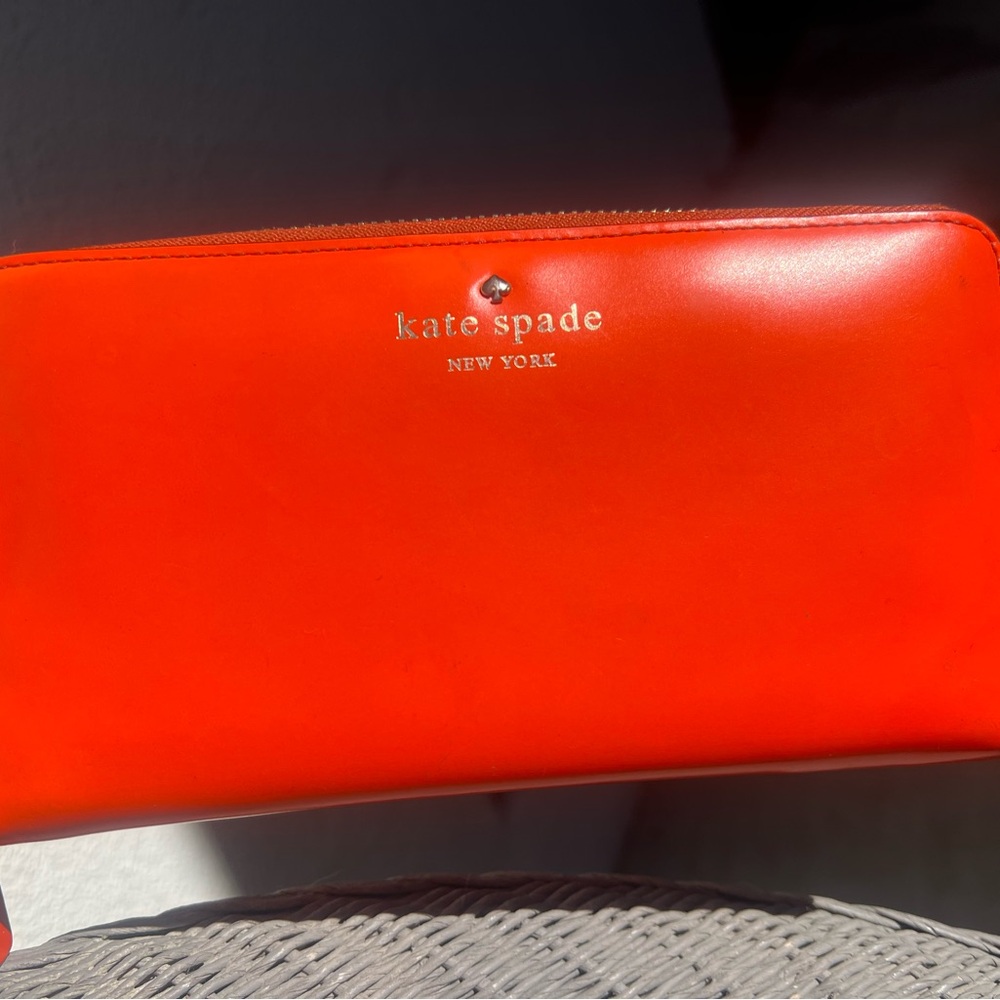 Kate spade zip around wallet